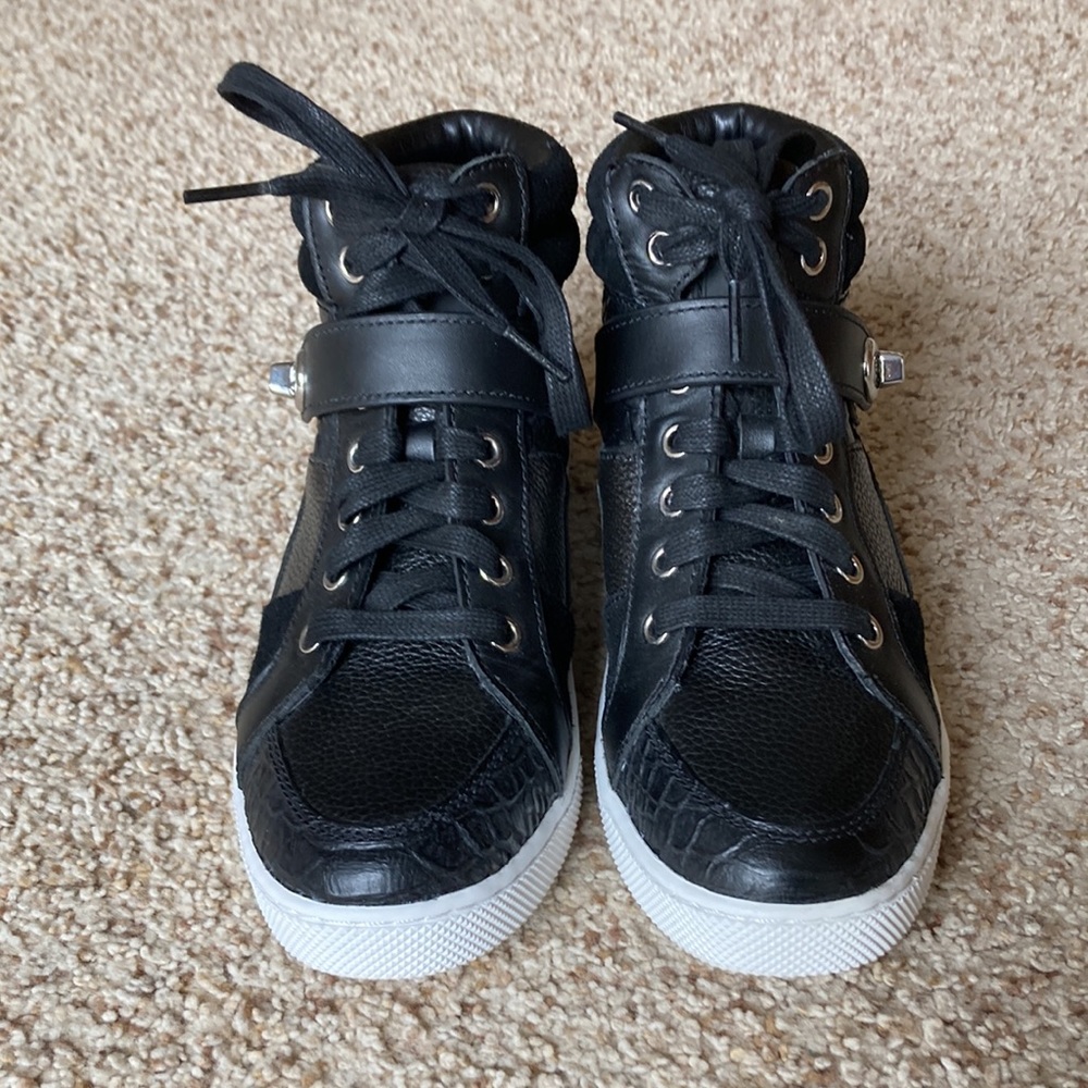 Coach Black and White Fashion Sneakers with Textured Finish - Picture 2 of 12